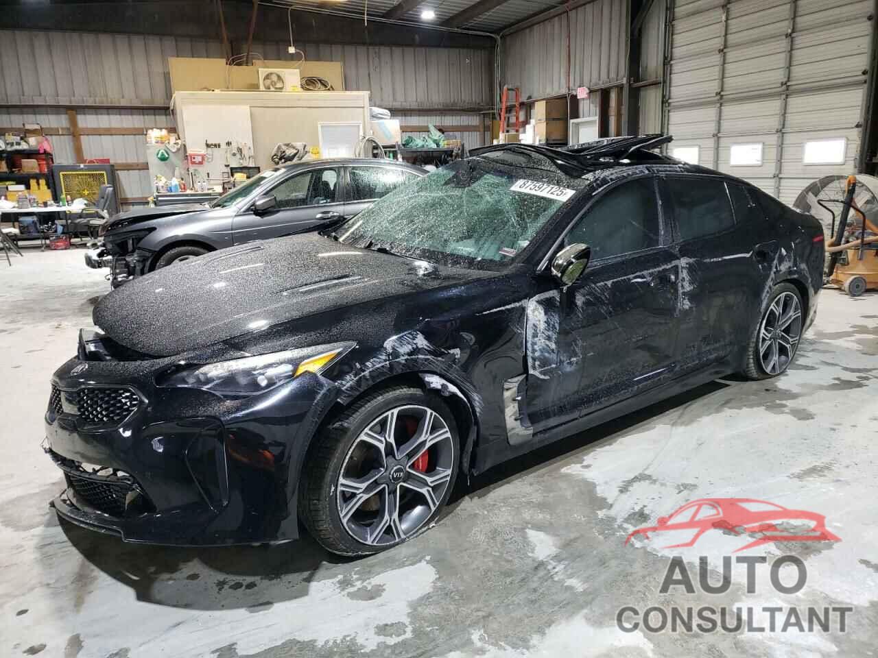 KIA STINGER 2018 - KNAE55LC3J6016781