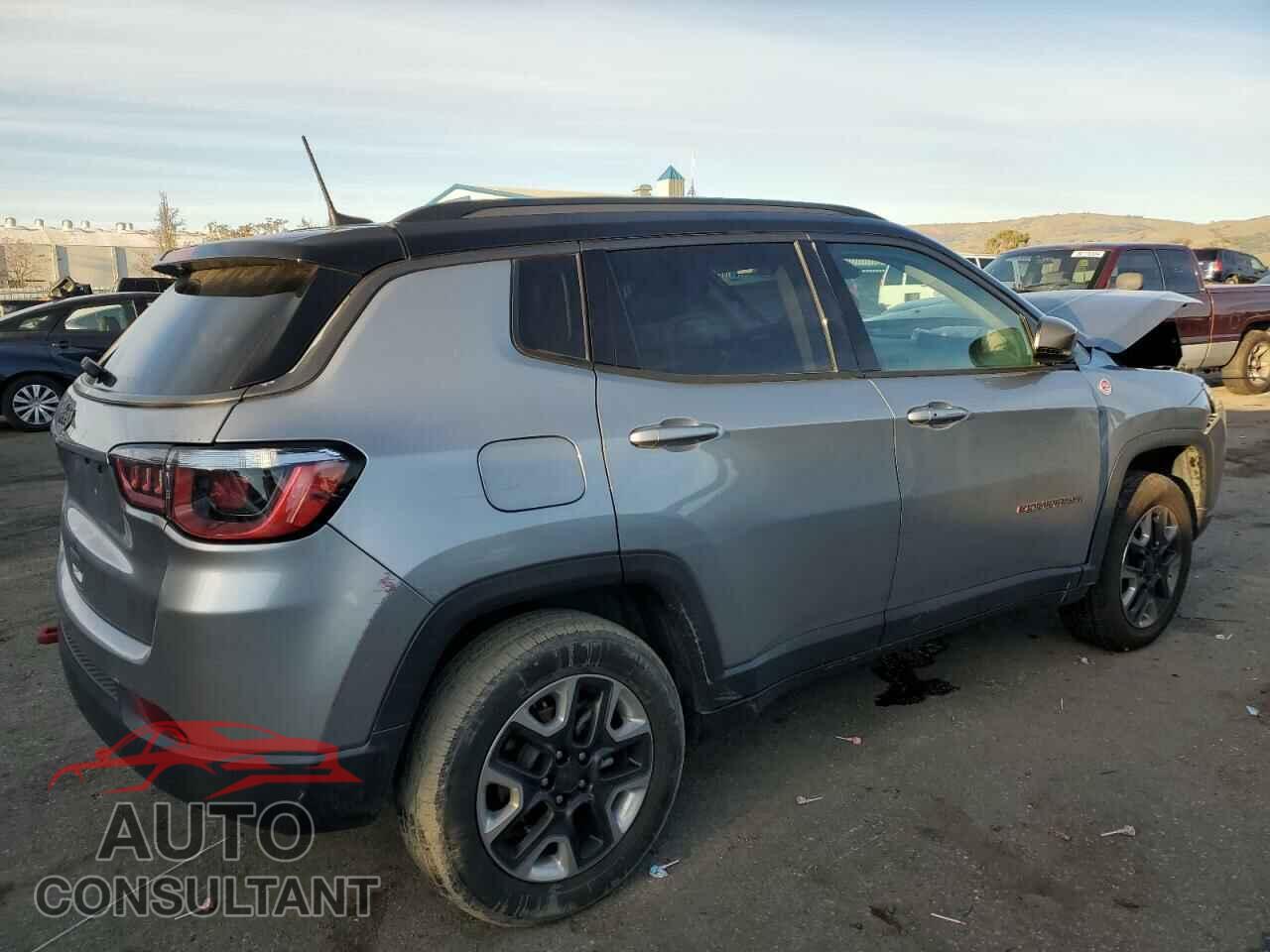 JEEP COMPASS 2018 - 3C4NJDDB2JT174596