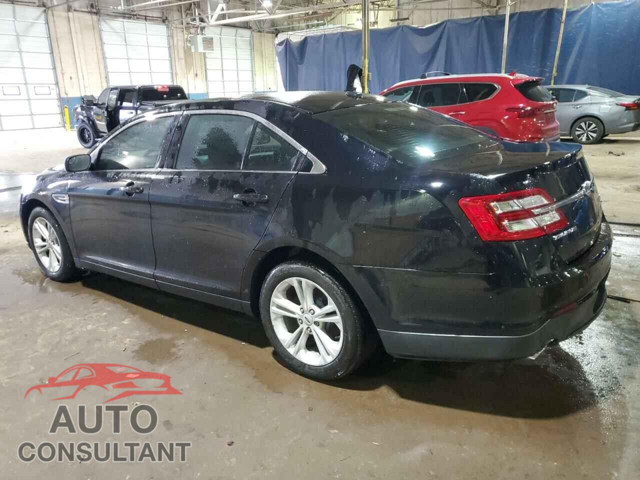 FORD TAURUS 2017 - 1FAHP2E89HG117562