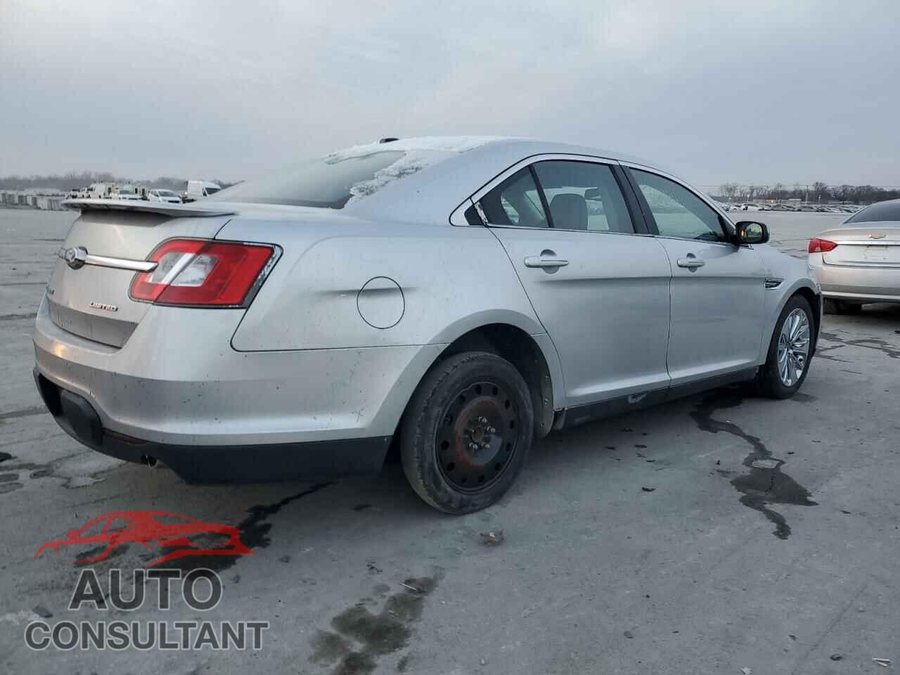 FORD TAURUS 2011 - 1FAHP2FW3BG135222