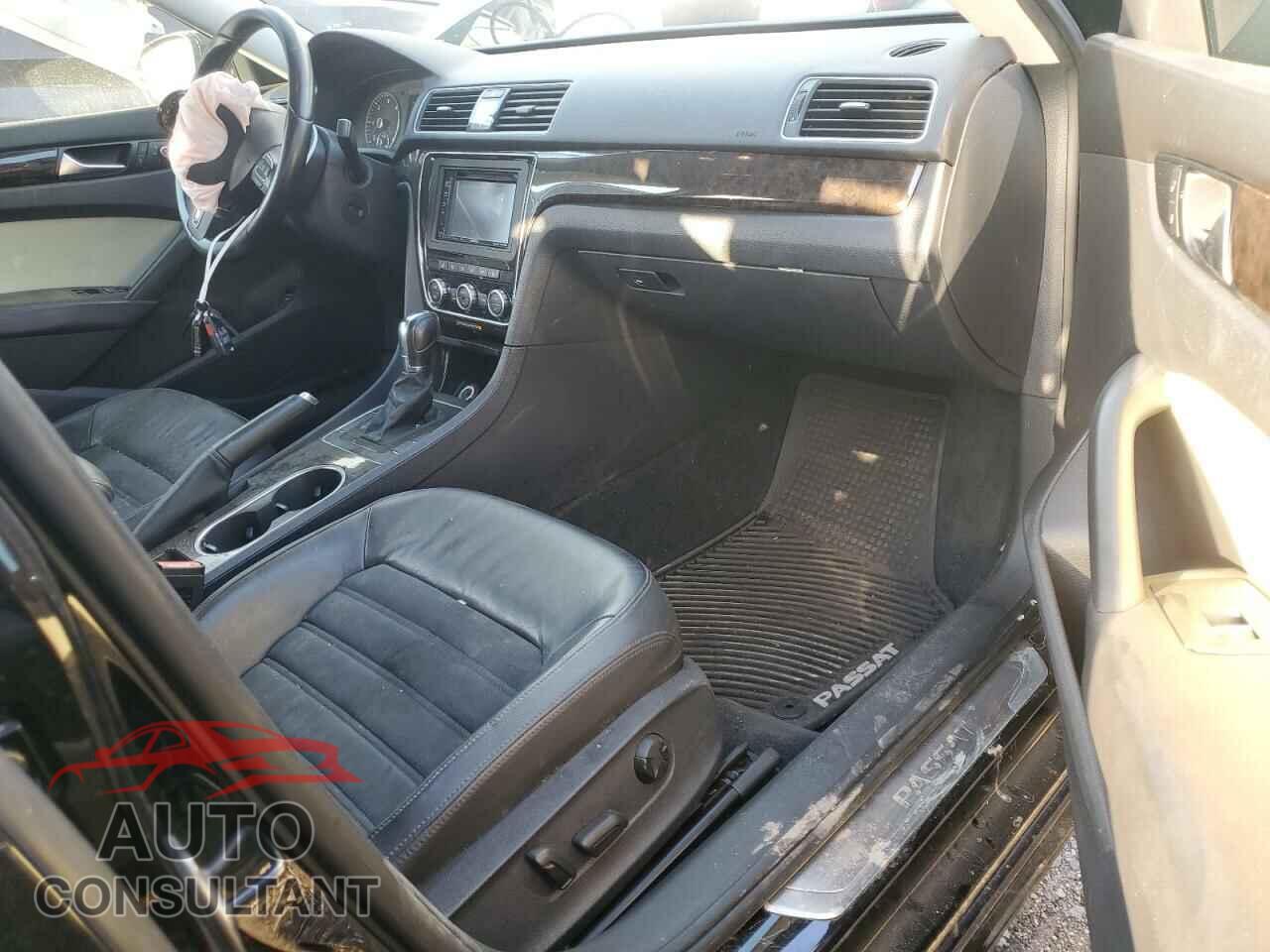 VOLKSWAGEN PASSAT 2014 - 1VWCN7A37EC035525