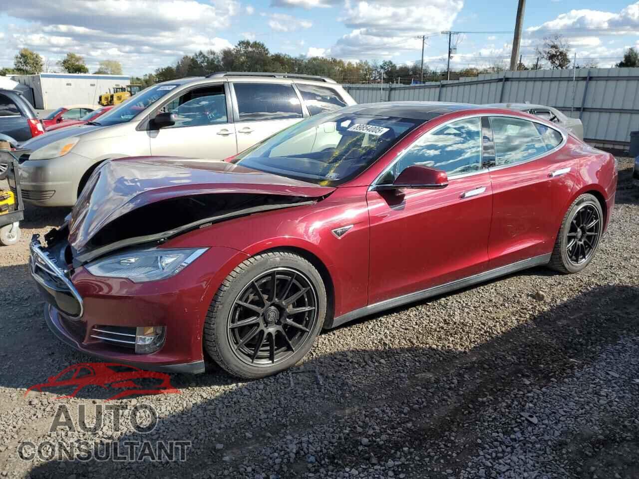 TESLA MODEL S 2012 - 5YJSA1DN8CFS00180