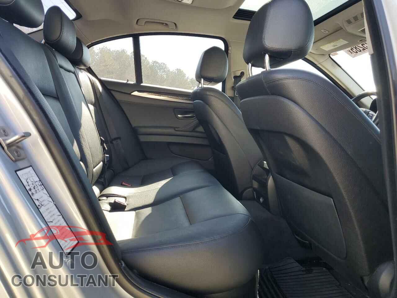 BMW 5 SERIES 2015 - WBA5A5C52FD519251