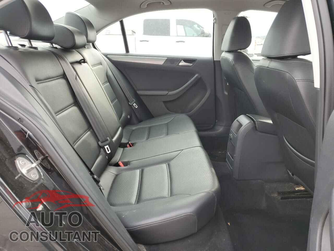 VOLKSWAGEN JETTA 2017 - 3VWDB7AJ2HM306604