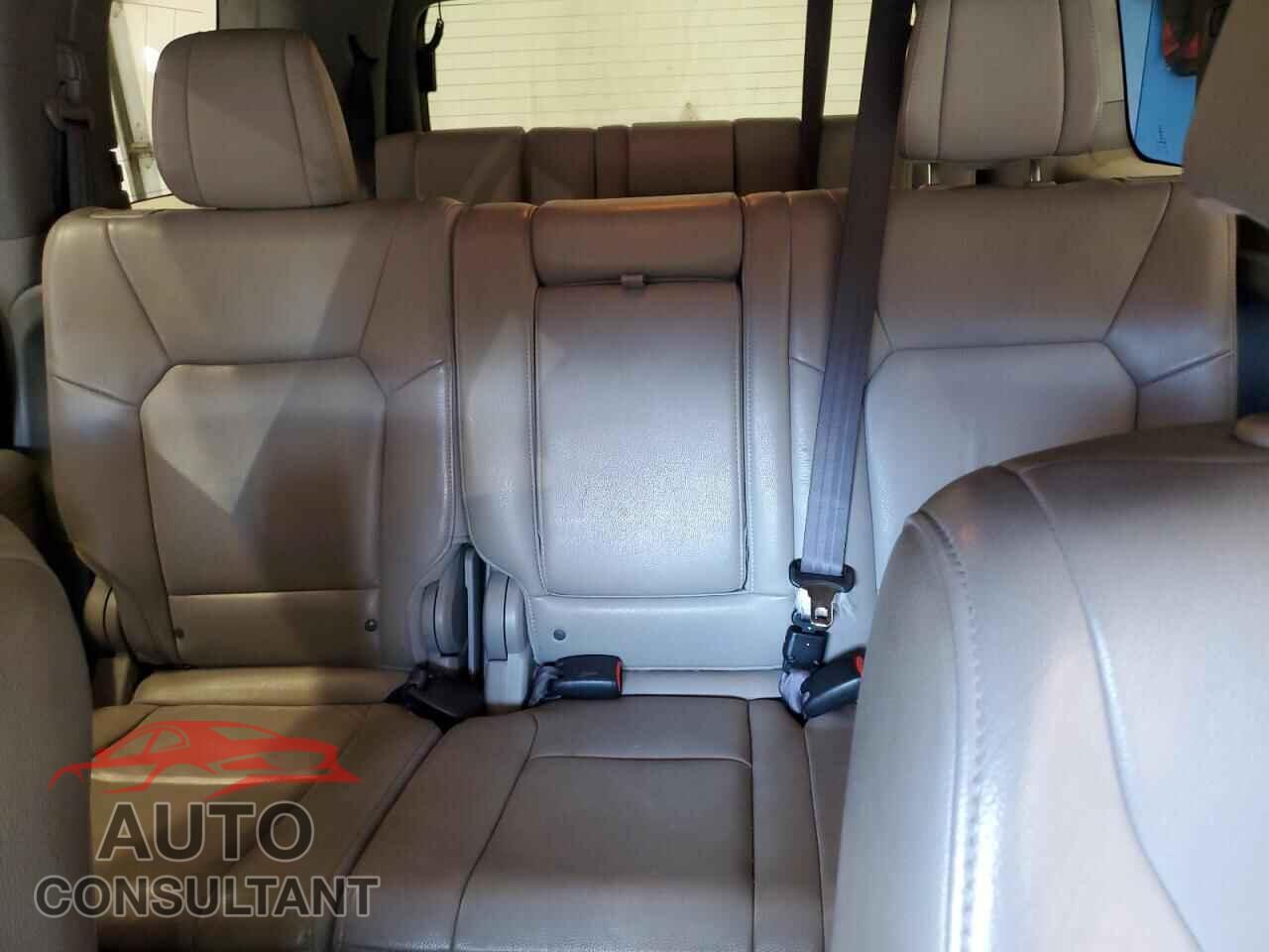 HONDA PILOT 2012 - 5FNYF4H57CB009244