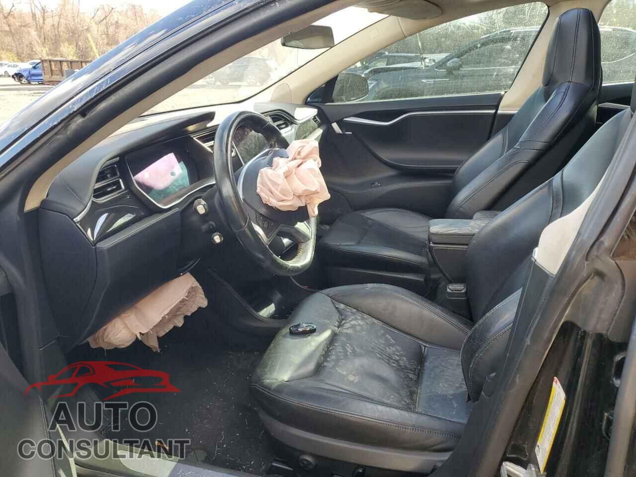TESLA MODEL S 2015 - 5YJSA1E22FF115361
