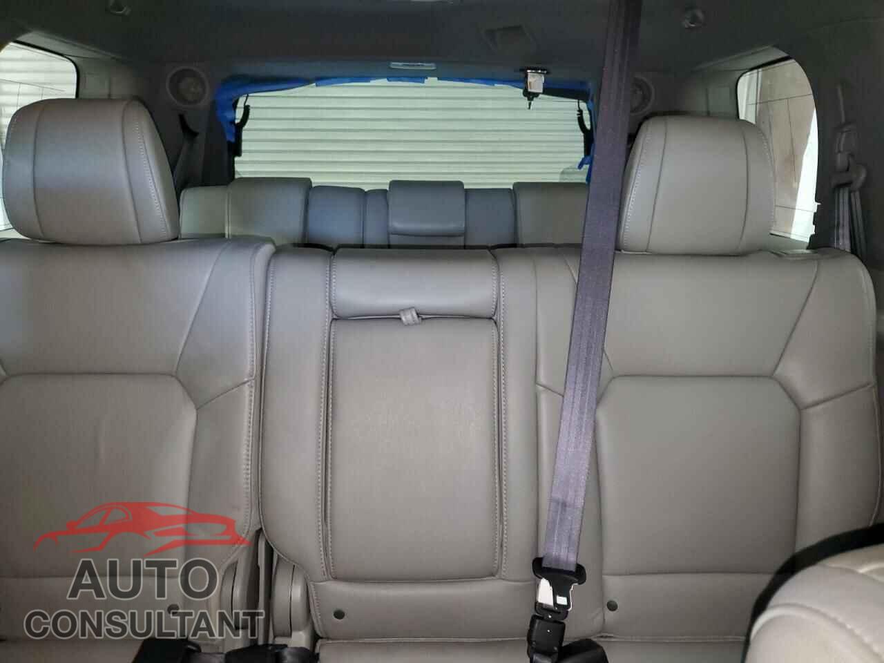 HONDA PILOT 2012 - 5FNYF4H90CB010898
