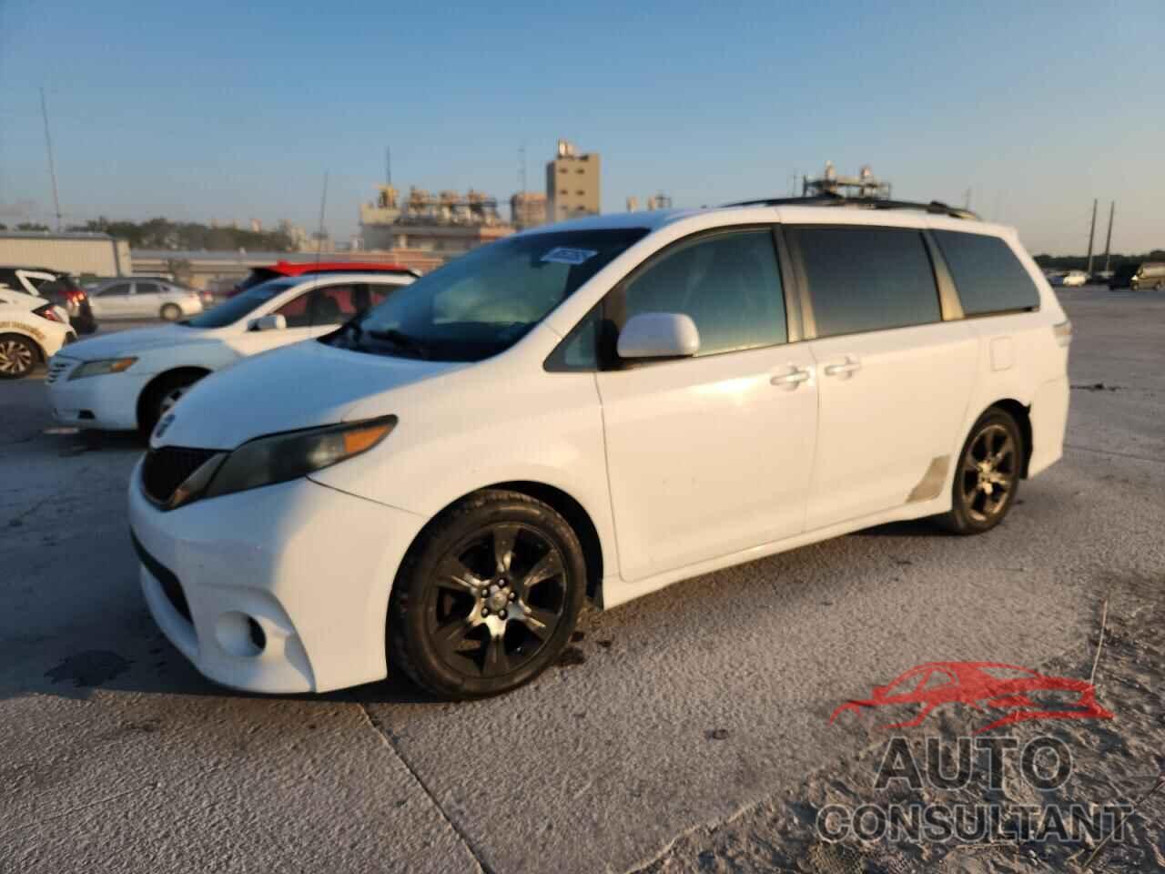 TOYOTA SIENNA 2011 - 5TDXK3DC6BS131755