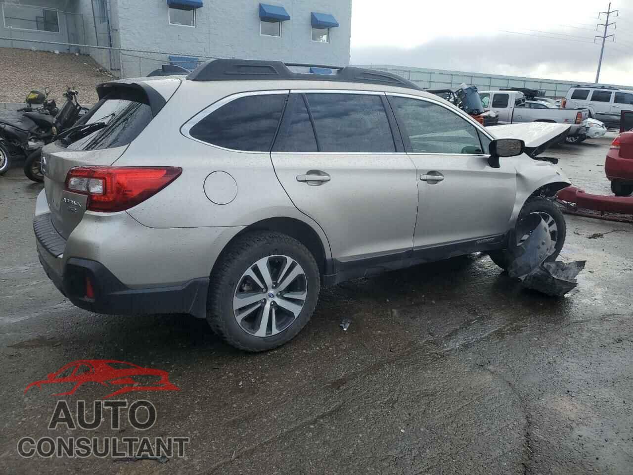 SUBARU OUTBACK 2018 - 4S4BSENC2J3386757