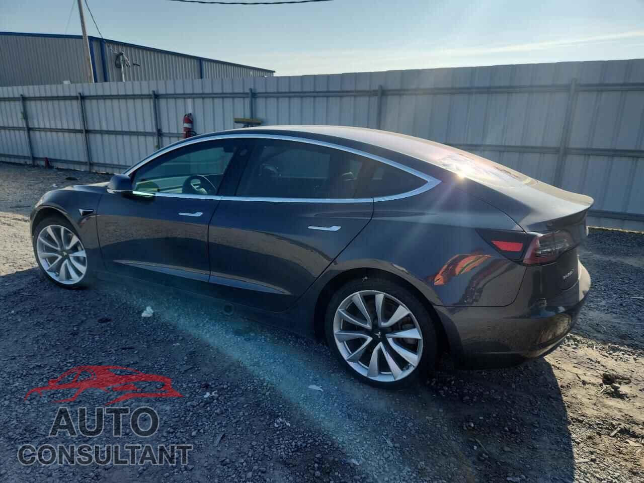 TESLA MODEL 3 2018 - 5YJ3E1EB0JF132564