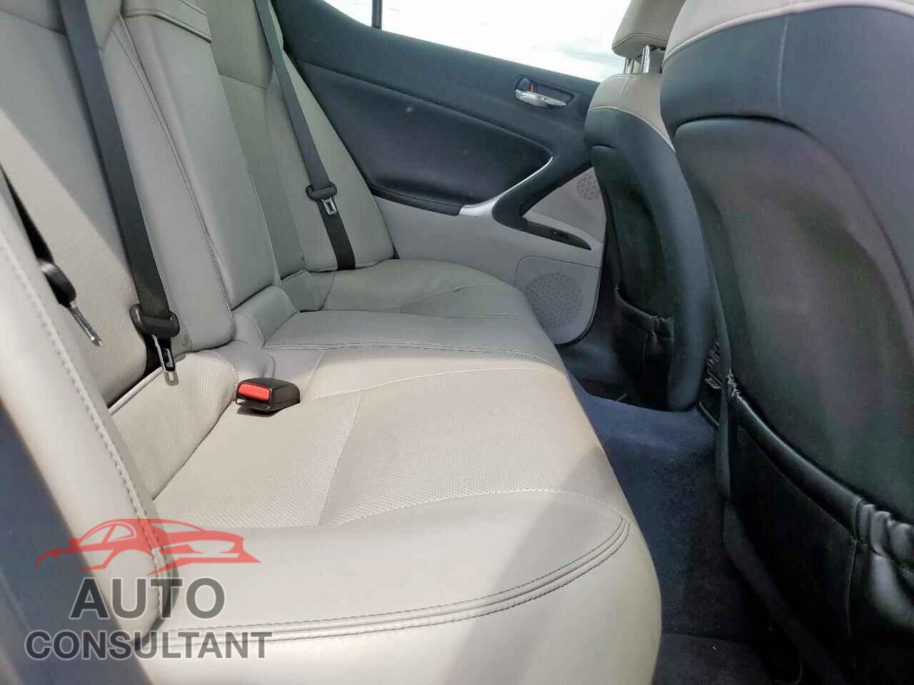 LEXUS IS 2012 - JTHBF5C25C5159605