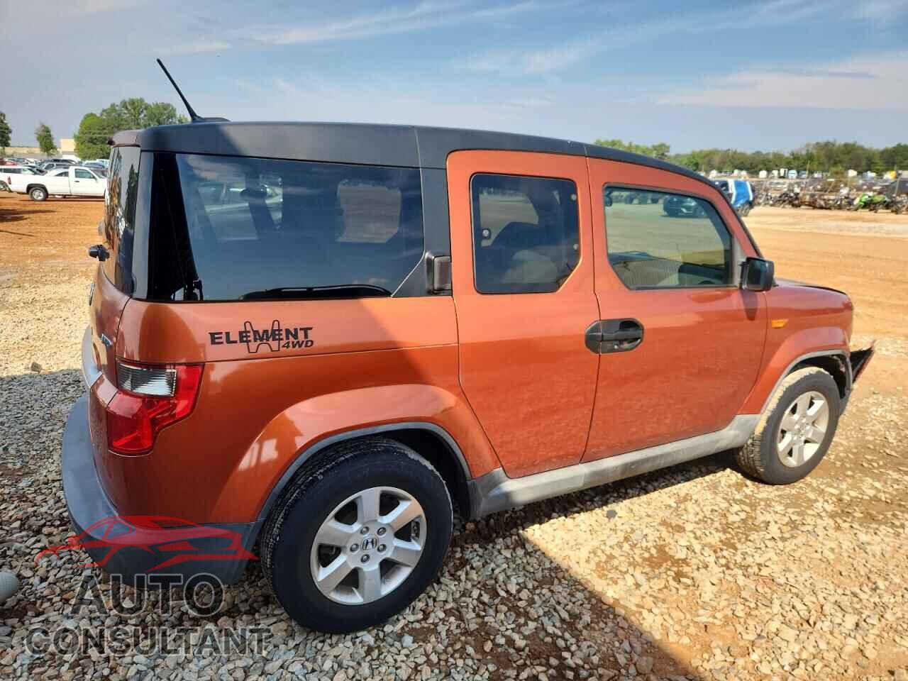 HONDA ELEMENT 2011 - 5J6YH2H77BL004857