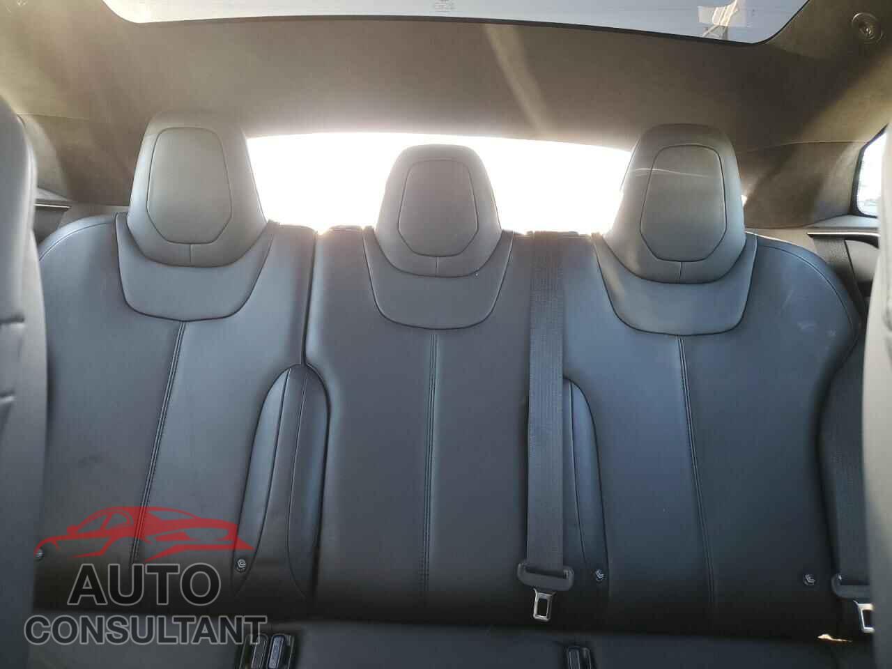TESLA MODEL S 2016 - 5YJSA1E13GF175464