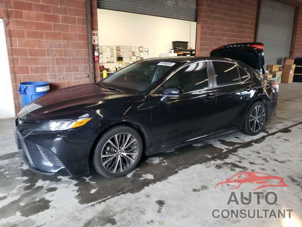 TOYOTA CAMRY 2018 - JTNB11HK0J3037353