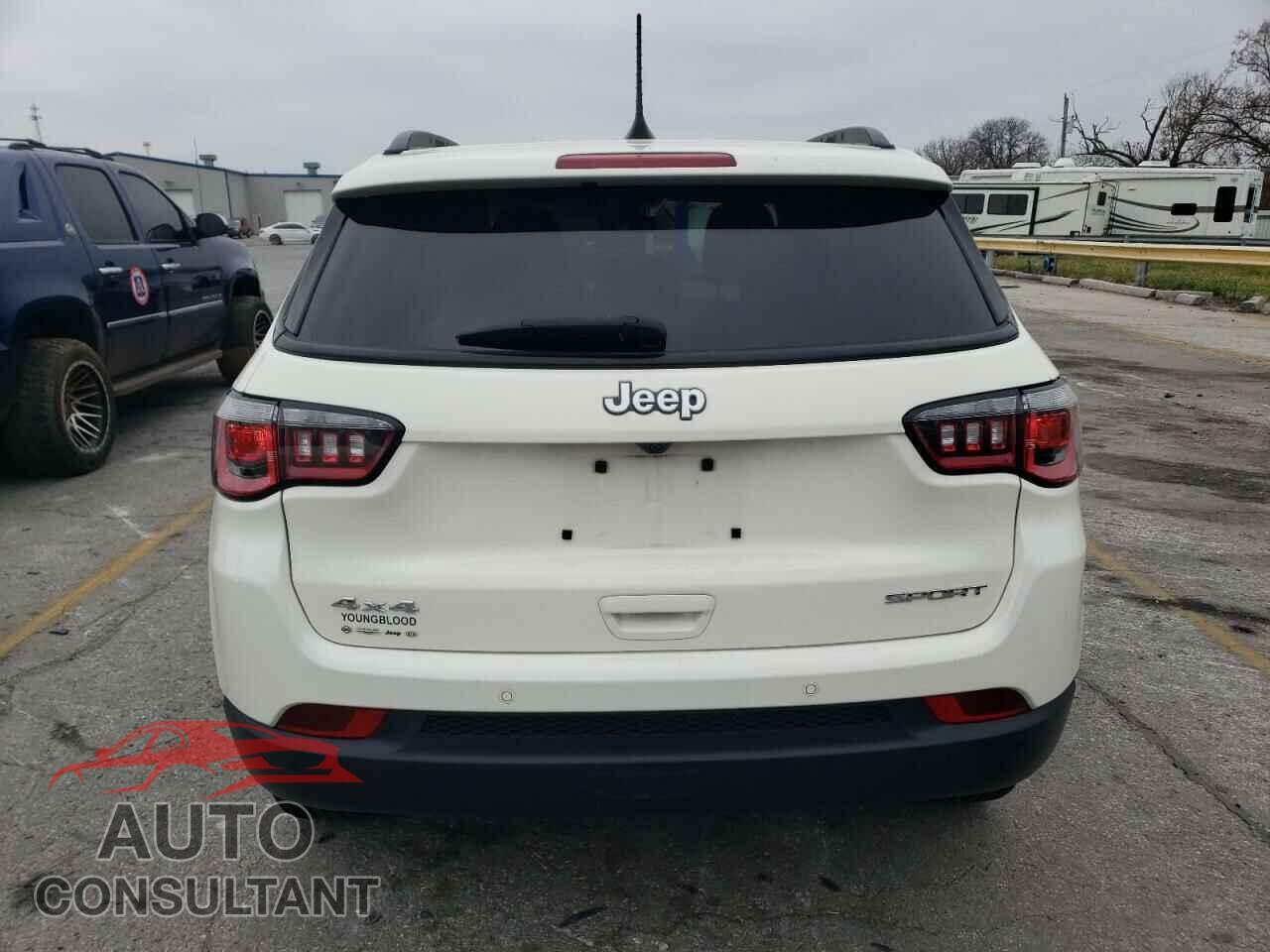 JEEP COMPASS 2017 - 3C4NJDAB9HT658022