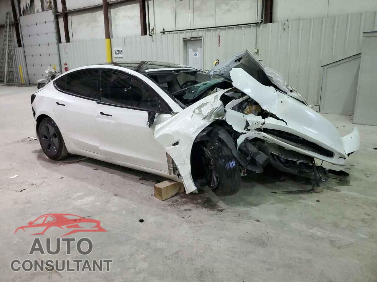 TESLA MODEL 3 2022 - 5YJ3E1EA8NF106940