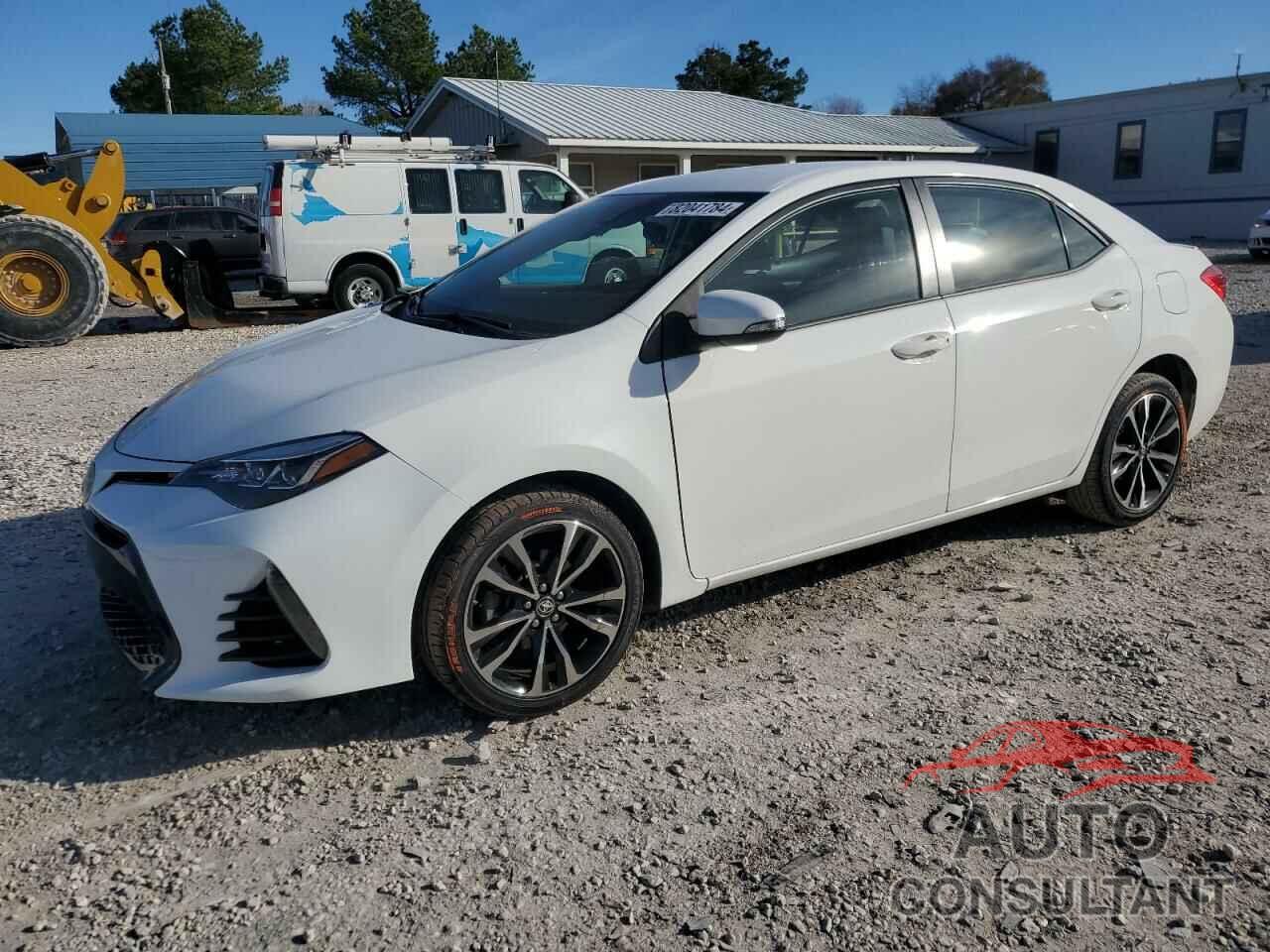 TOYOTA COROLLA 2018 - 5YFBURHE5JP810703