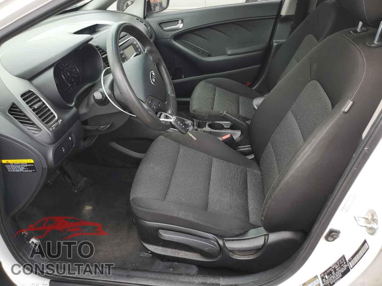 KIA FORTE 2017 - 3KPFK4A71HE061805