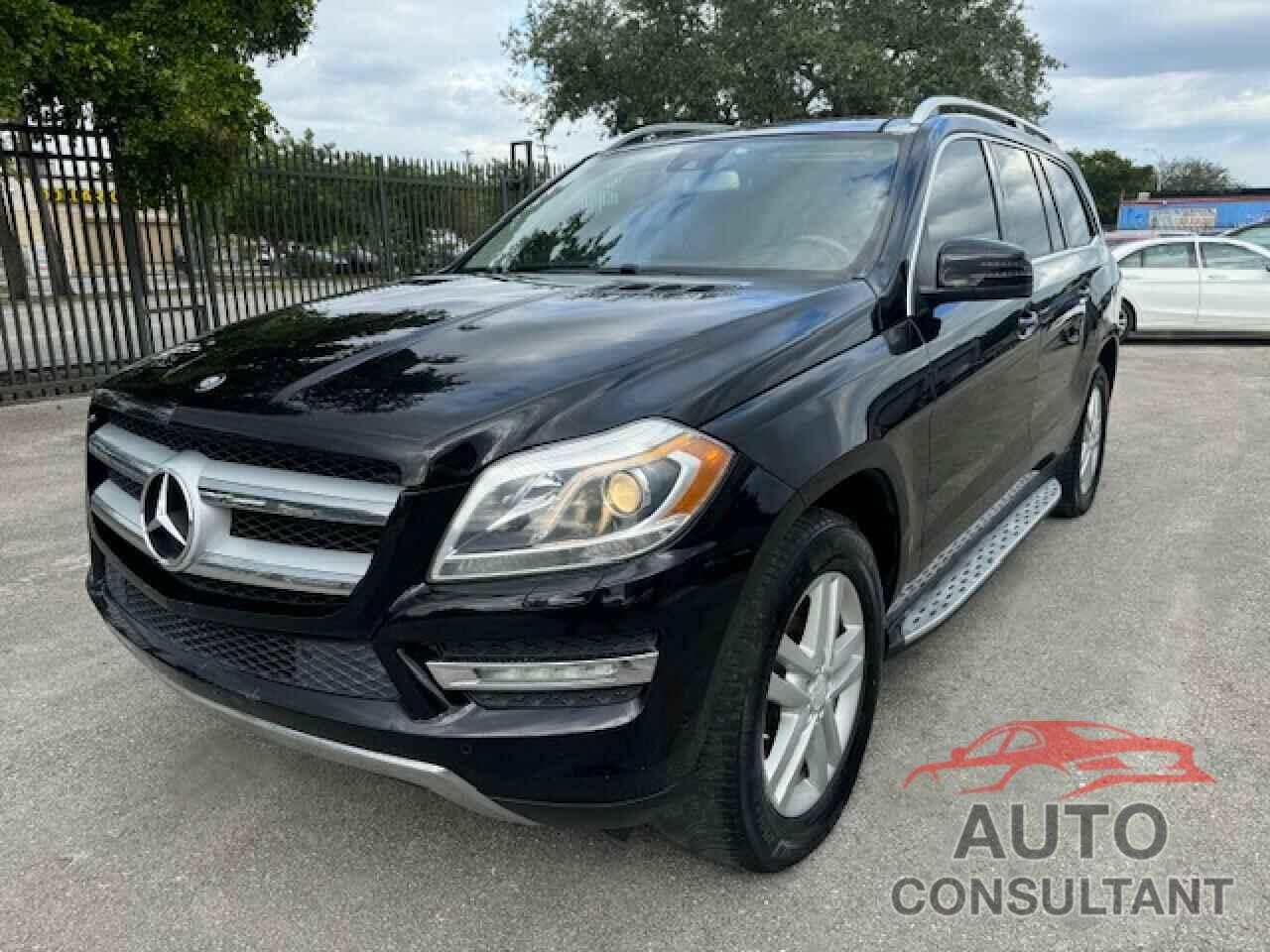 MERCEDES-BENZ GL-CLASS 2013 - 4JGDF7CEXDA147700