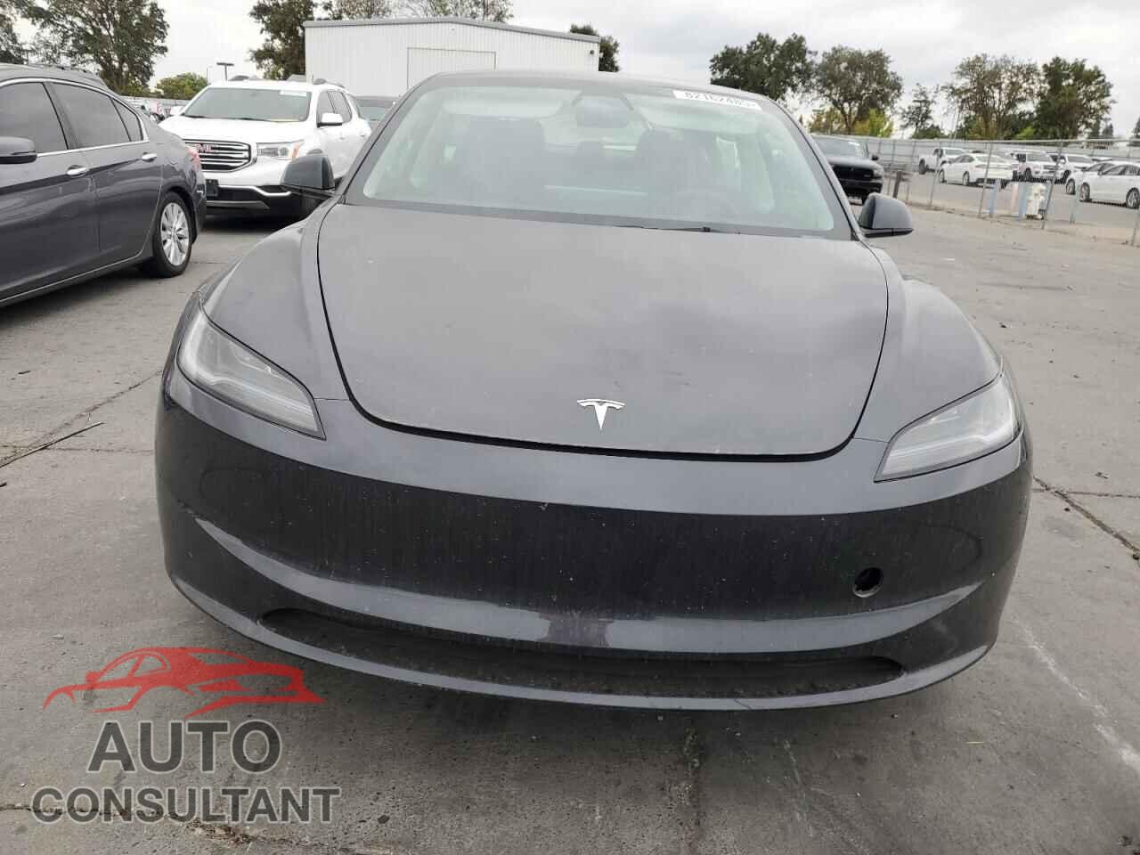 TESLA MODEL 3 2024 - 5YJ3E1EB9RF728994