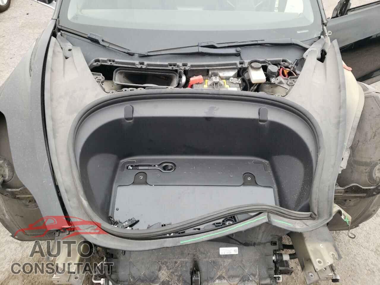 TESLA MODEL 3 2018 - 5YJ3E1EA9JF171869