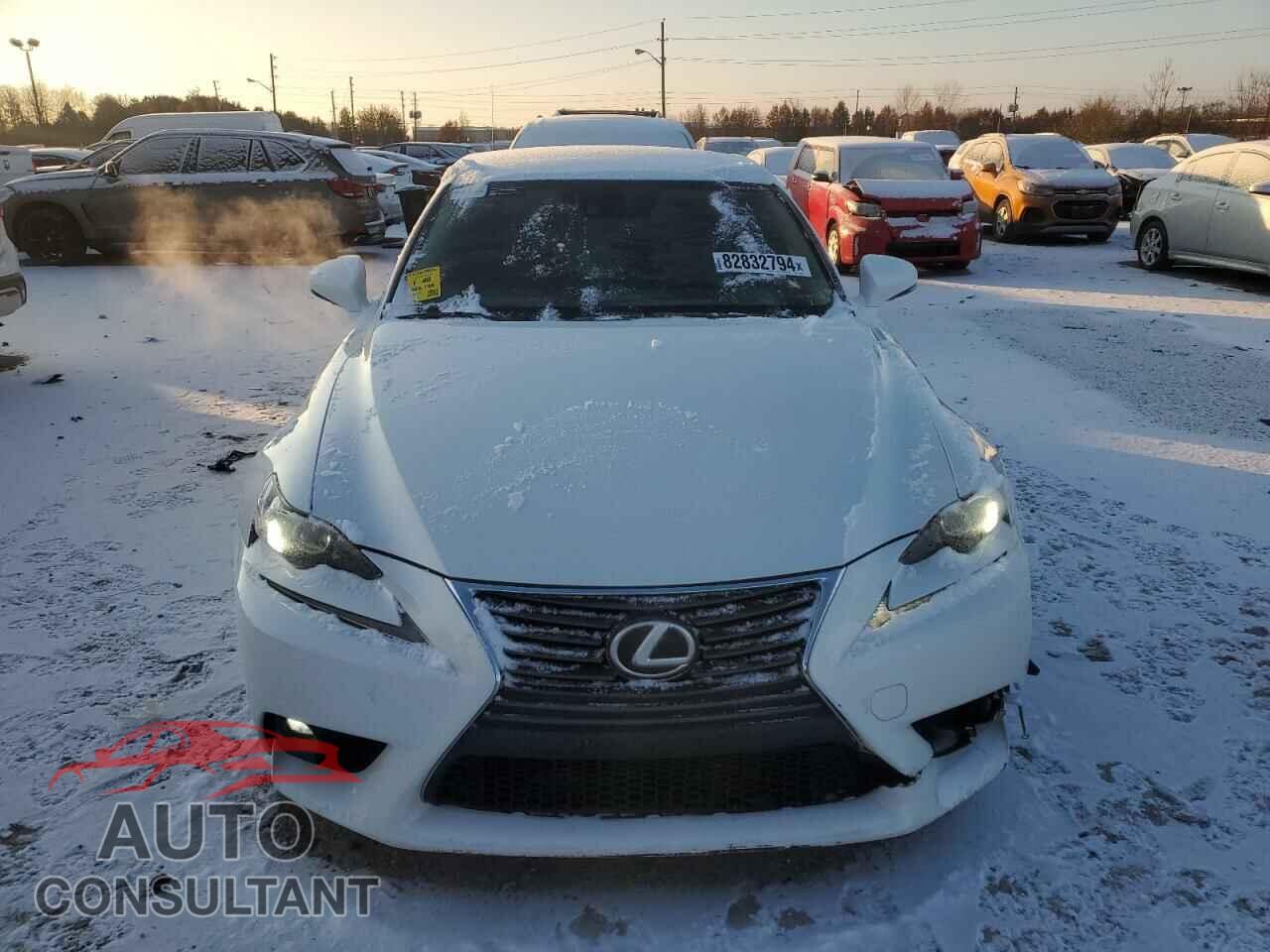LEXUS IS 2015 - JTHCF1D27F5028109