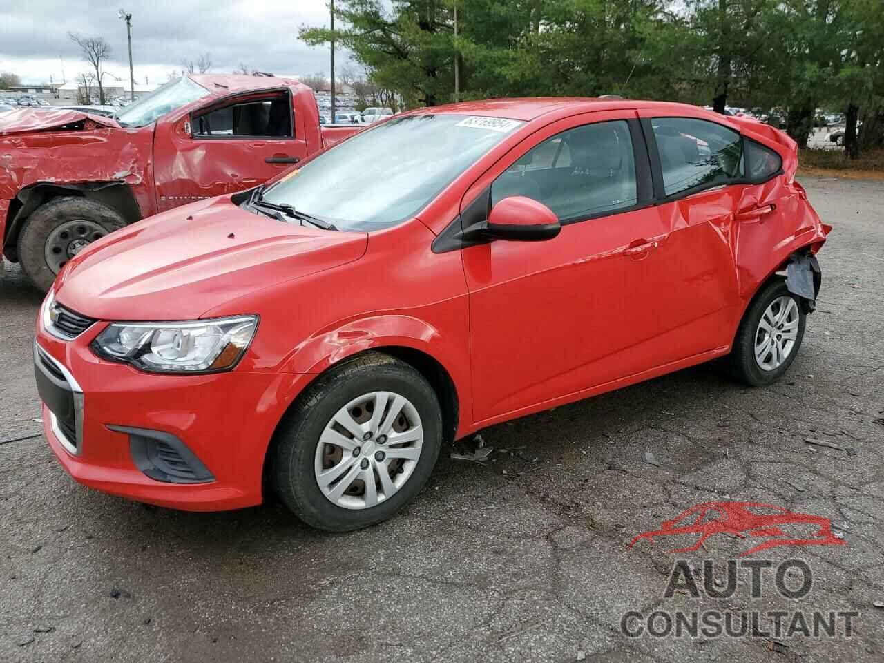 CHEVROLET SONIC 2018 - 1G1JB5SH8J4120310