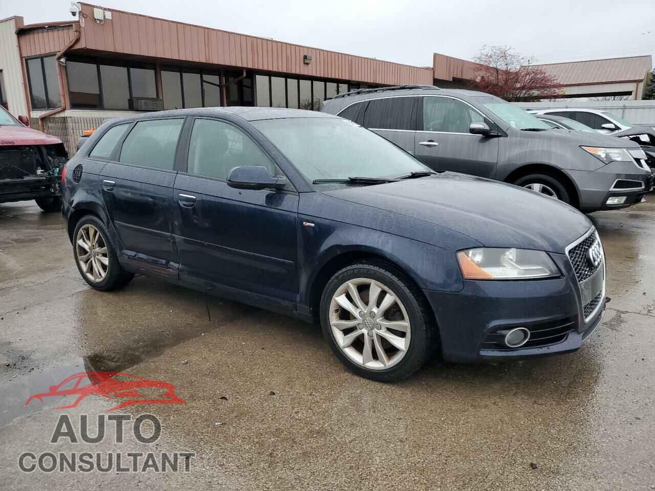 AUDI A3 2013 - WAUBEAFM4DA001742