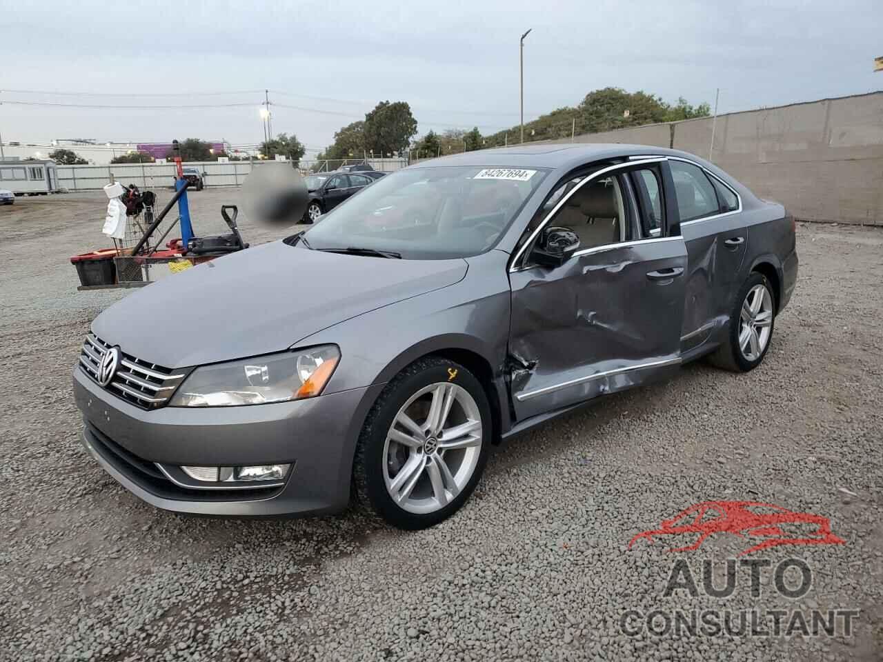 VOLKSWAGEN PASSAT 2013 - 1VWCN7A36DC118586