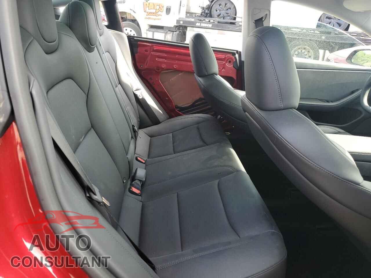 TESLA MODEL 3 2024 - 5YJ3E1EA5RF738445