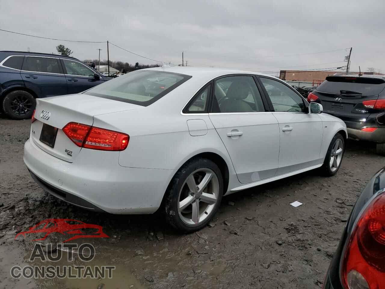 AUDI A4 2012 - WAUFFAFL0CA097423