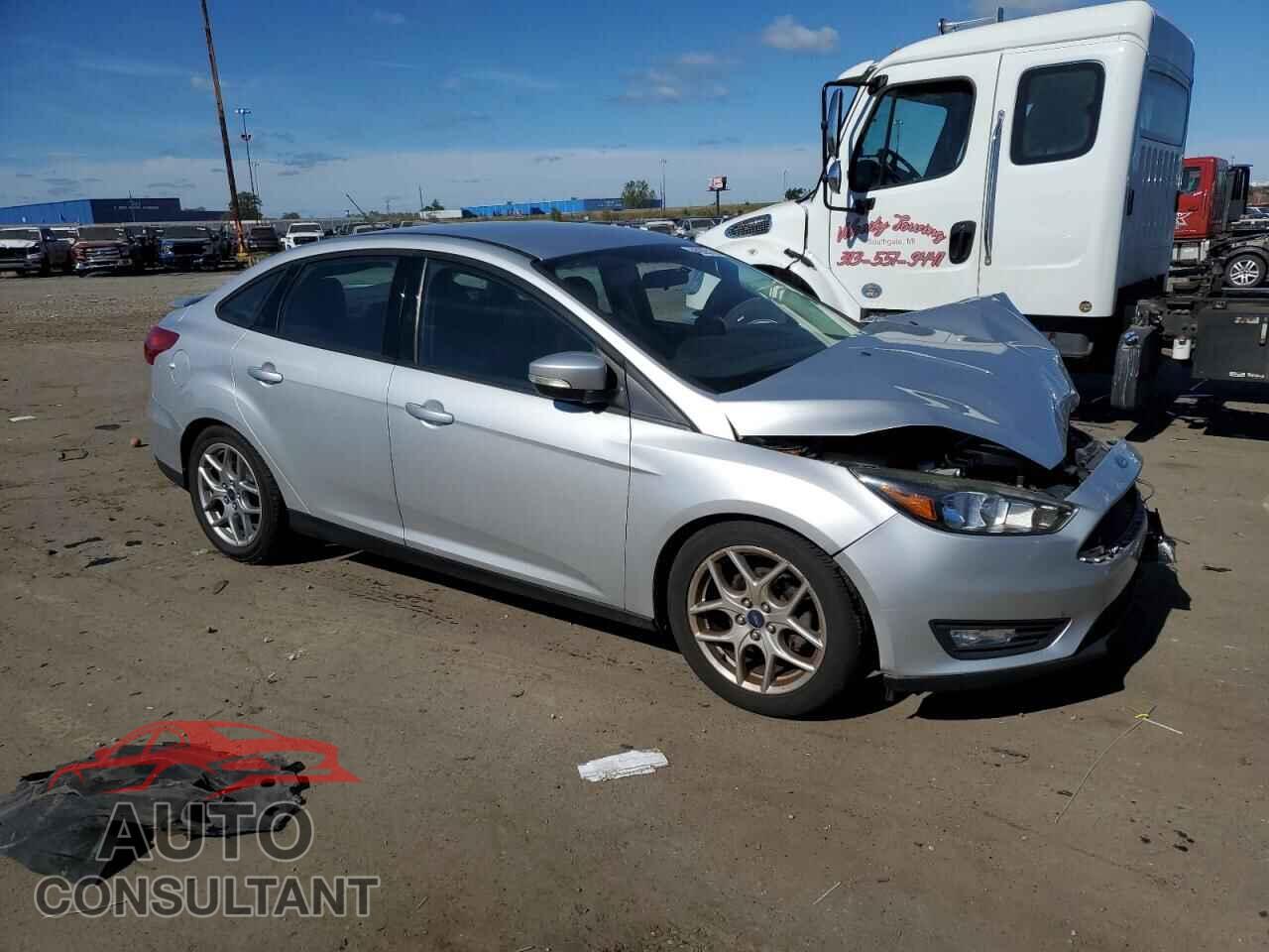 FORD FOCUS 2015 - 1FADP3F26FL347238