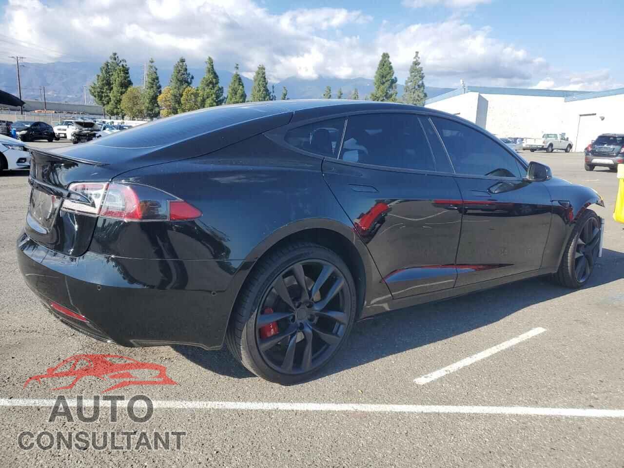 TESLA MODEL S 2017 - 5YJSA1E18HF217290