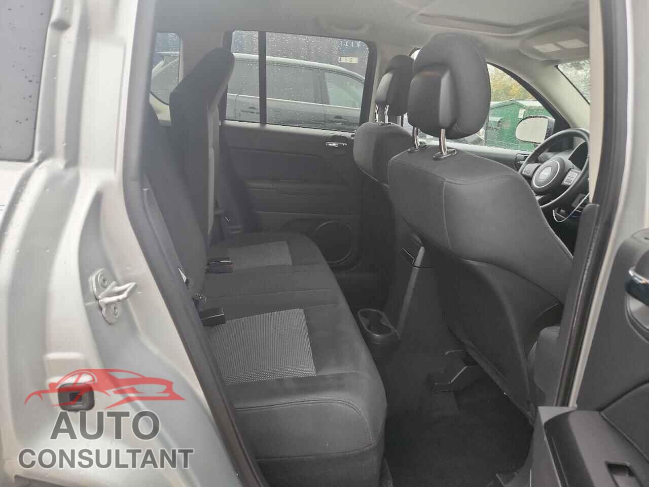 JEEP COMPASS 2012 - 1C4NJCEA0CD677150