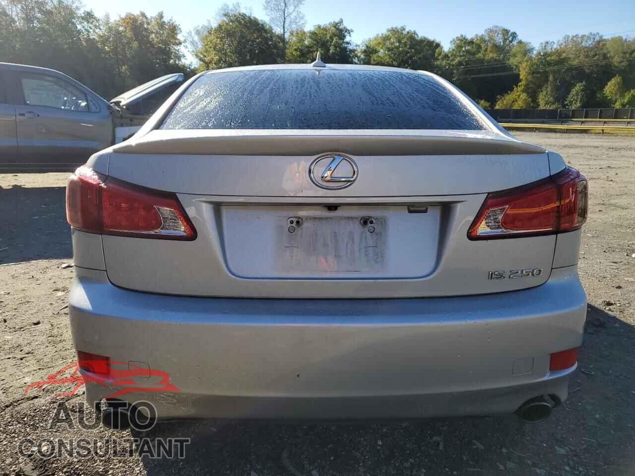 LEXUS IS 2011 - JTHBF5C20B5134366