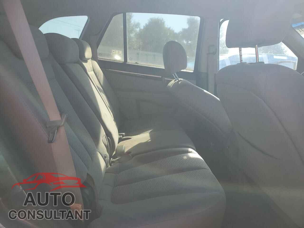 HYUNDAI SANTA FE 2009 - 5NMSG13D29H248417