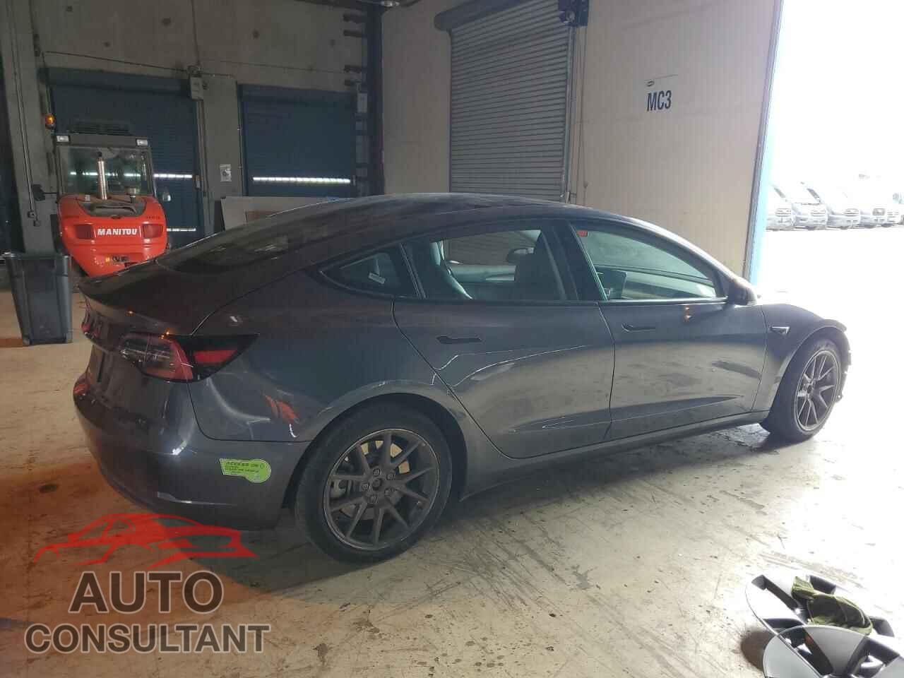 TESLA MODEL 3 2023 - 5YJ3E1EAXPF447985