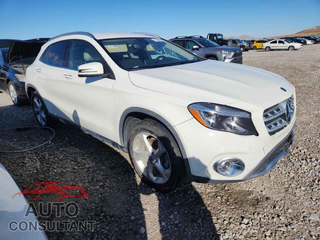MERCEDES-BENZ GLA-CLASS 2018 - WDCTG4GB2JJ405015
