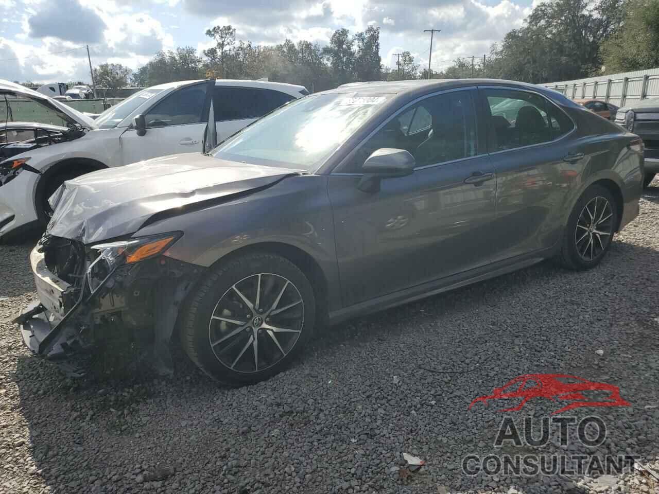 TOYOTA CAMRY 2022 - 4T1G11AK0MU469388