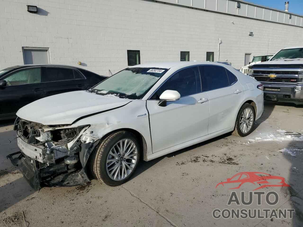 TOYOTA CAMRY 2018 - 4T1B21HK3JU001759