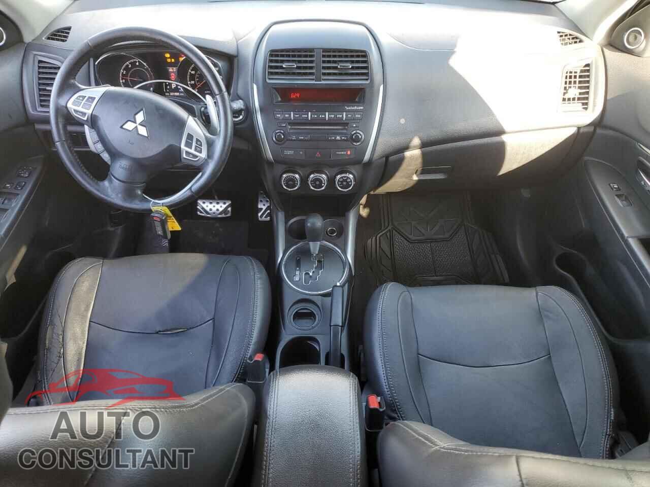 MITSUBISHI OUTLANDER 2013 - 4A4AP5AU0DE022676