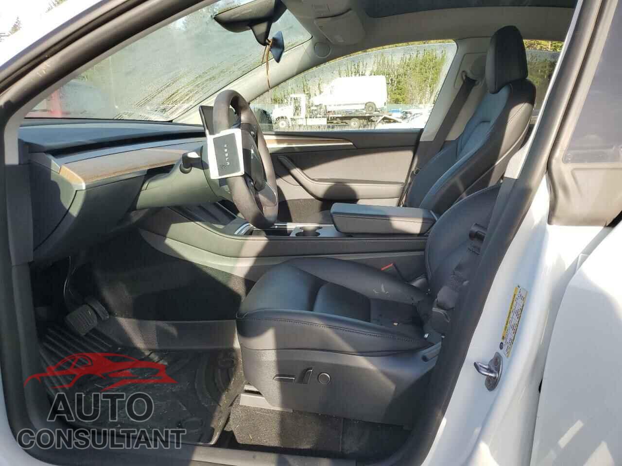 TESLA MODEL Y 2023 - 7SAYGDEE6PF796908