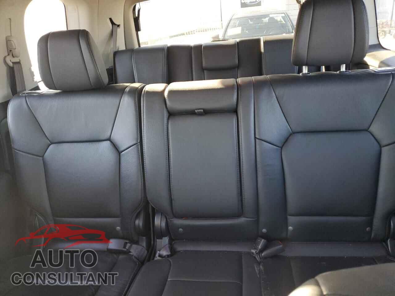 HONDA PILOT 2013 - 5FNYF4H52DB076528