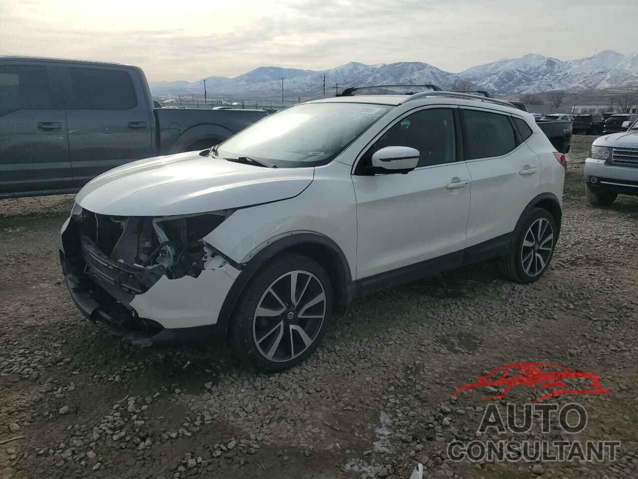NISSAN ROGUE 2017 - JN1BJ1CR5HW142717