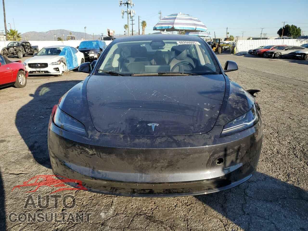 TESLA MODEL 3 2024 - 5YJ3E1EA4RF742874