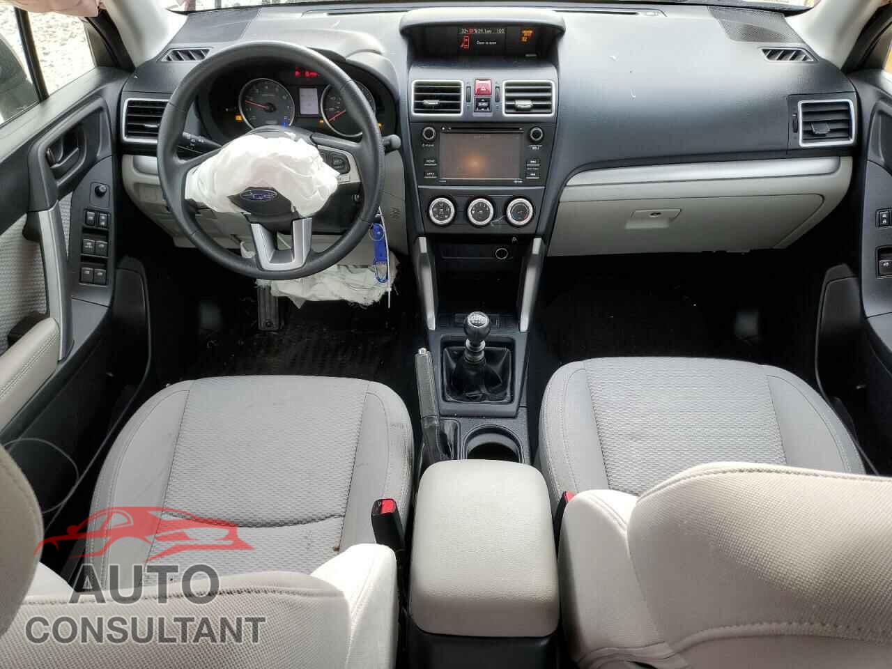 SUBARU FORESTER 2017 - JF2SJAAC3HG499417