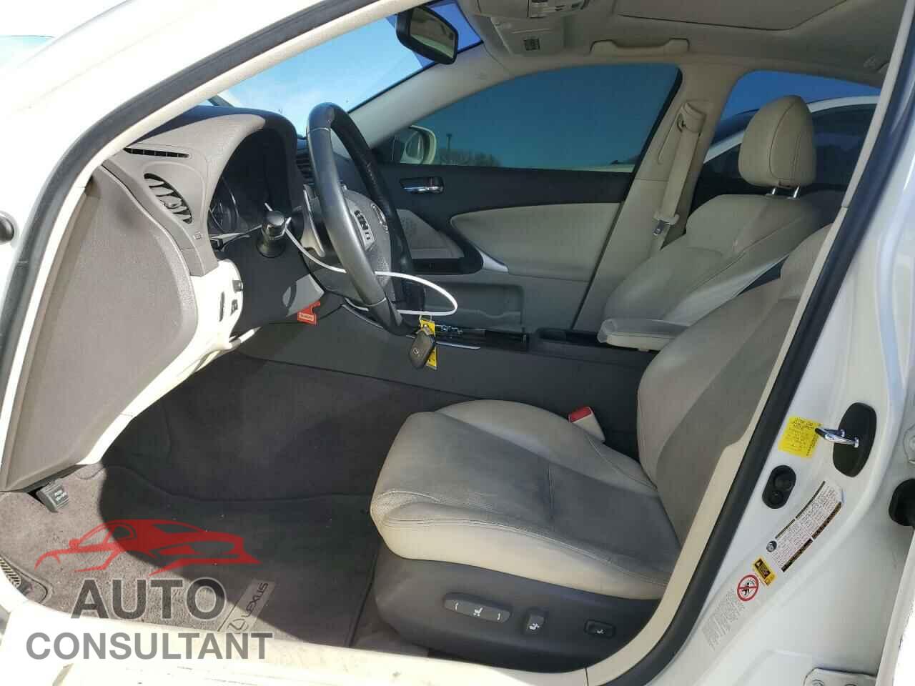 LEXUS IS 2012 - JTHBF5C29C5183115