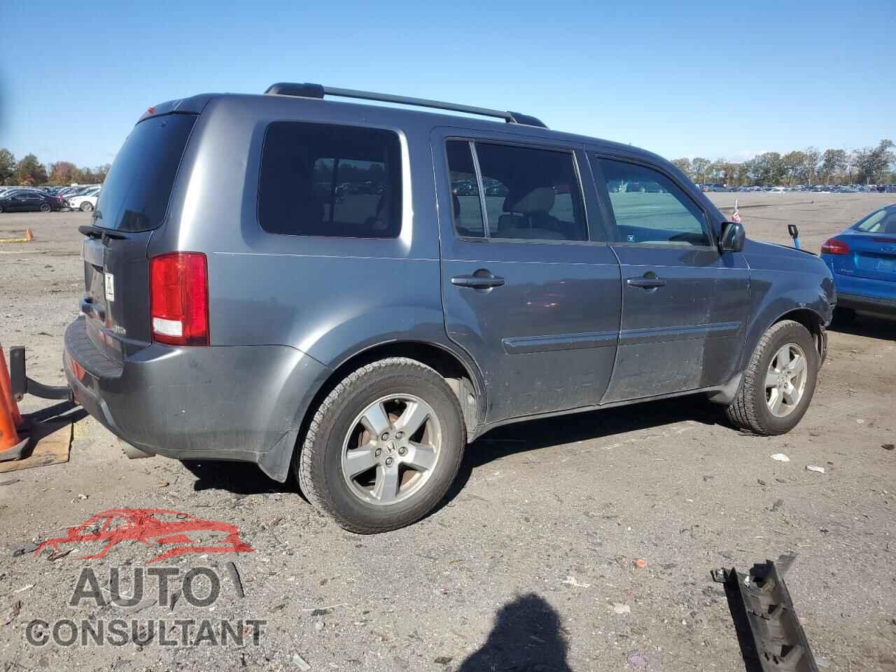 HONDA PILOT 2011 - 5FNYF4H59BB054877