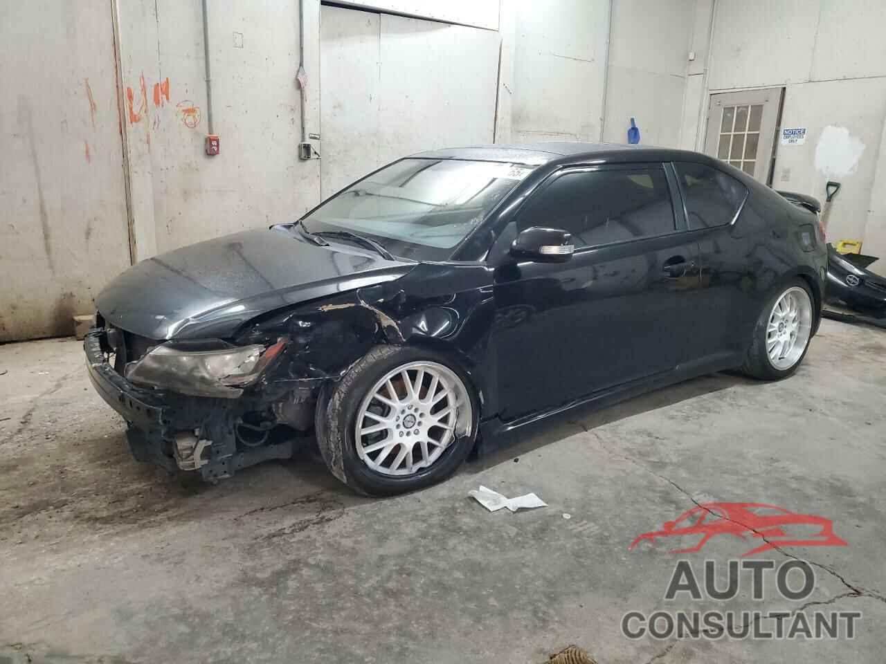 TOYOTA SCION 2013 - JTKJF5C77D3063859