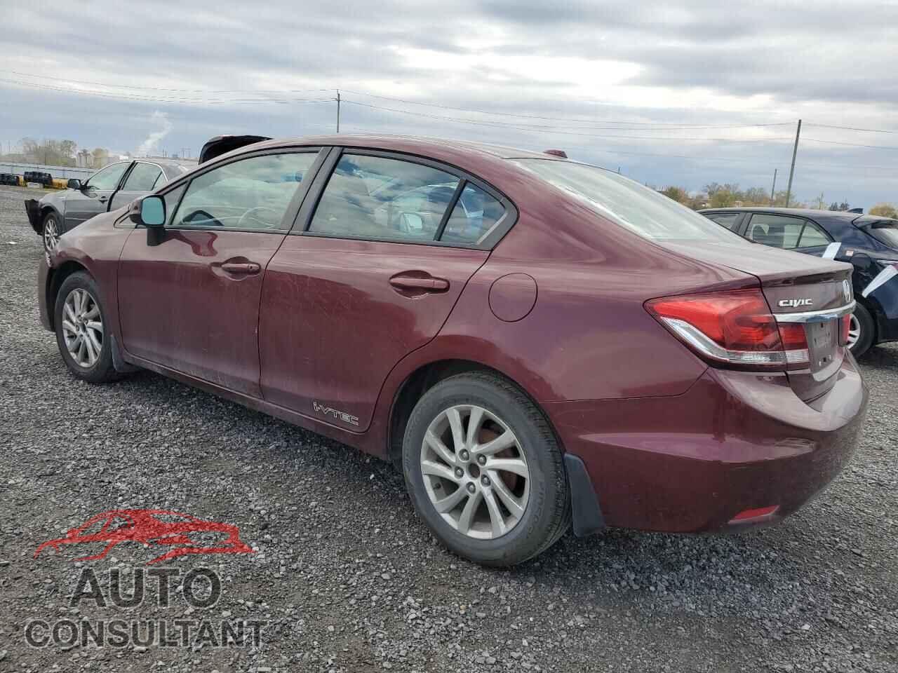 HONDA CIVIC 2013 - 2HGFB2E40DH016133